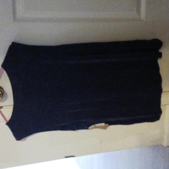 V-Neck Knit Shell - Picture 2 of 5